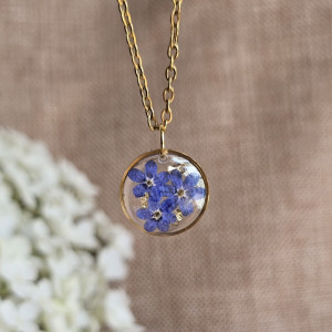 Niezapominajki złota zawieszka złoty wisiorek naszyjnik żywica z żywicy kwiaty z kwiatami retro naturalna dziewczęca kobieca niezapominajkami