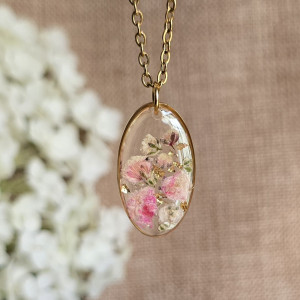 Złota zawieszka złoty wisiorek naszyjnik żywica z żywicy kwiaty z kwiatami jajowata retro naturalna delikatna dziewczęca kobieca kolorowa różowa