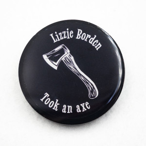 Przypinka gotycka z żywicy Lizzie Borden pin_print Goth 002