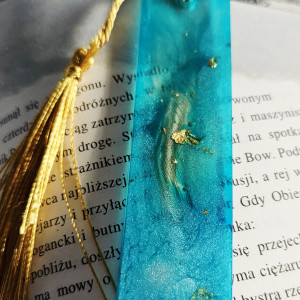 Zakładka z żywicy epoksydowej z platkiem tulipana M24