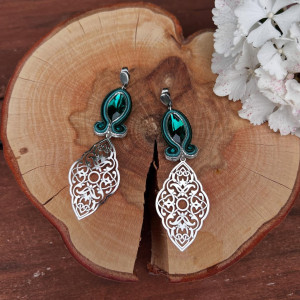 Kolczyki sutaszowe sutasz/soutache zielono-srebrne z kryształkami i zawieszkami 024/25
