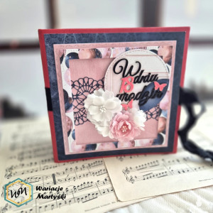 Album na 18 urodziny dziewczyny