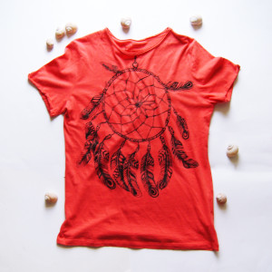 nowa koszulka z łapaczem snów, czerwona koszulka rozmiar L, bawełniana koszulka L, boho koszulka z nadrukiem, czerwony tshirt L, łapacz snów koszulka