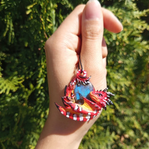 Naszyjnik małego smoka z labradorytem, idealny na prezent, magia fantasty