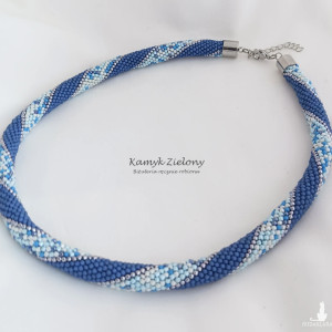 Naszyjnik jagodowy - niebieski melanż - wykończenia ze stali chirurgicznej