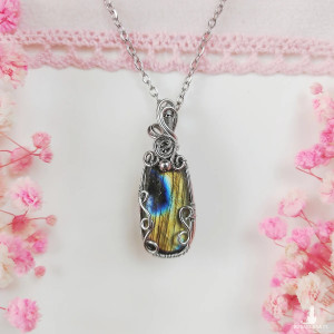 Naszyjnik Labradoryt stal chirurgiczna wisiorek handmade wirewrapping