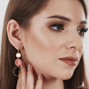 Minimalistyczne kolczyki z okrągłym rodonitem c946