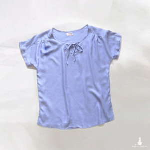 rozmiar S bluzka z wiskozy, wiskoza bluzka, niebieska bluzka S, chabrowa bluzka, nowa bluzka, wiskoza top