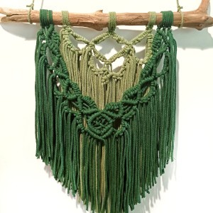 Ogłoszenie sprzedażowe – Mała makrama na ścianę handmade