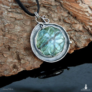 Wisiorek srebrny mandala z labradorytem