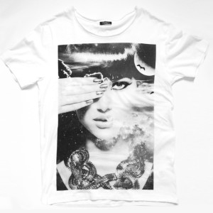 nowa koszulka rozmiar L, bawełniana koszulka L, boho t-shirt L, grunge koszulka z nadrukiem, cotton koszulka z dziewczyną, fajna koszulka z bawełny