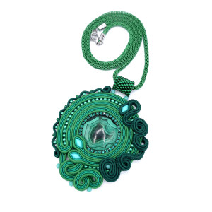 Wisiorek naszyjnik sutasz zielony „Nemoria” leśny z malachitem