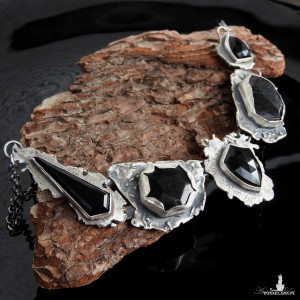 Naszyjnik srebrny czarne minerały