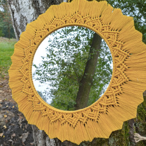 Duże makramowe lustro w stylu Boho