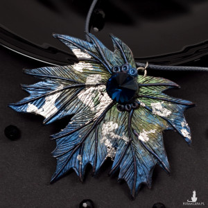 Wisior liść klonu - srebro, zieleń i błękit