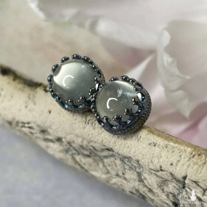 Drobne sztyfty z kamieniem księżycowym d201