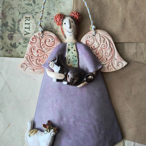 Anioł lawendowy z 2 kotami