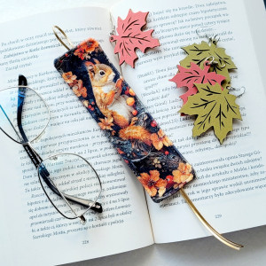 Zakładka do książki: zaczytana wiewiórka