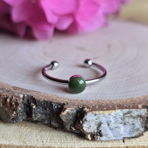 Srebrny pierścionek regulowany zielony brokatowy zielone oczko