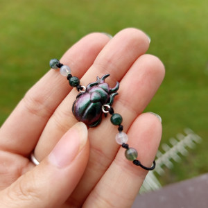 bransoletka żuczek z agatem mszystym . idealna na prezent, magic, fantasy, goblincore, fairycore