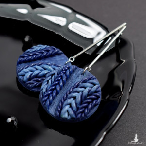 Wełniane sploty - granatowe kolczyki