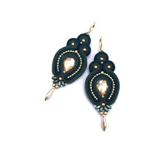 Kolczyki sutasz złoto zielone „Verra” wiszące z kryształkami