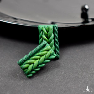 Wełniane sploty - zielone kolczyki sztyfty