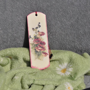 Zakładka do książki - zdobiona metodą decoupage