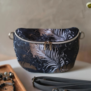 Nerkotorebka/ torebka grafitowa w liście