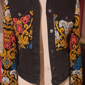 Kurtka  jeansowa czarna z rękawami wełnianymi handmade # upcycledclothes