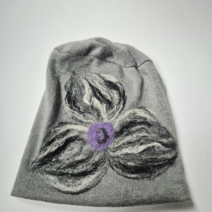 Czapka wełniana  box waliz