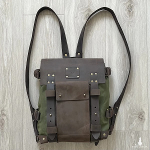 Plecak zielono-brązowy ze skóry i bawełny woskowanej Bintage.