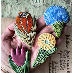 Kwiaty przypinki/magnesy