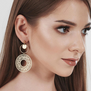 Długie kolczyki z motywem koła c927