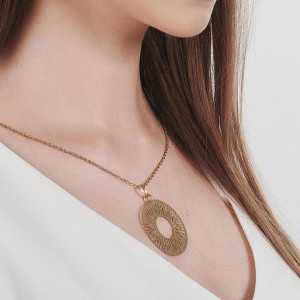 Ażurowy naszyjnik z motywem koła Nemesis c984