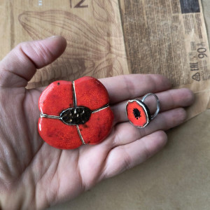 Broszka makowa + pierścionek