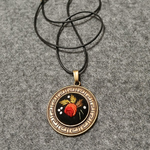 Ręcznie haftowany wisior  KONGO