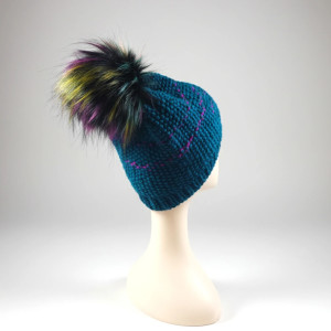 6905 Must-Have na Zimę! Ciepła Czapka z Futrzanym Pomponem, ciemna morska zieleń