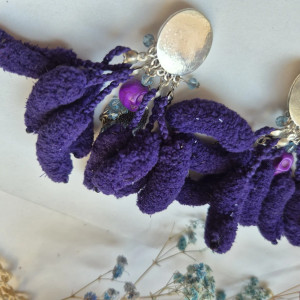 Klipsy fioletowe pompony