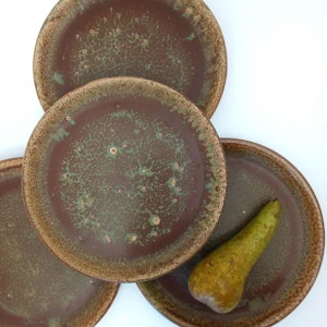 talerze gliniane surowe - komplet talerzy kamionkowych toczonych na kole