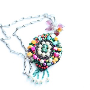 naszyjnik etniczny ręcznie wyszywany