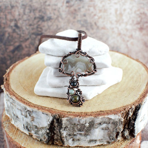 Wisiorek agat koronkowy grzybek miedź rękodzieło piękny