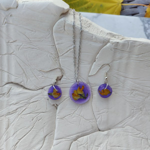 Komplet biżuterii z żywicy - kolczyki i wisiorek - LAWENDOWY BLASK