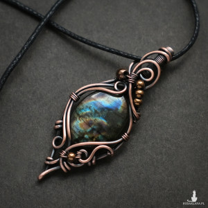 Wisiorek miedziany naszyjnik z labradorytem elficki wire wrapping