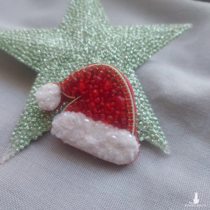 Broszka CZAPKA MIKOŁAJA