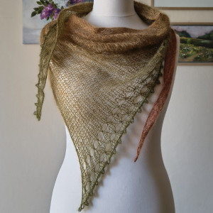 RĘCZNIE NA DRUTACH - Jesień - piórkowa, milutka chusta z jedwabiu, moheru i alpaki