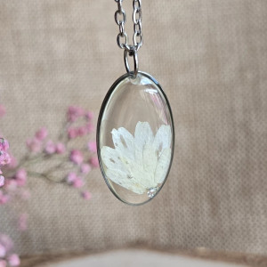 Srebrna zawieszka srebrny wisiorek naszyjnik żywica z żywicy kwiaty z kwiatami jajowata retro naturalna dziewczęca kobieca białe stokrotka