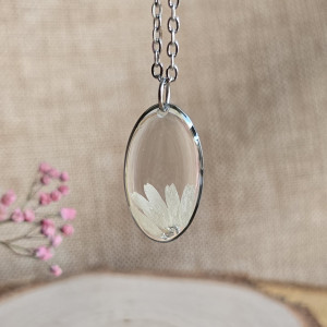 Srebrna zawieszka srebrny wisiorek naszyjnik żywica z żywicy kwiaty z kwiatami jajowata retro naturalna dziewczęca kobieca białe stokrotka