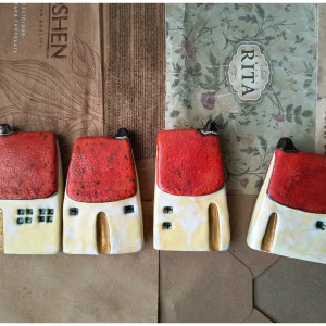 Zestaw domków z wiejskiej zagrody