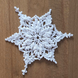 Śnieżynka - misterna ozdoba bożonarodzeniowa, szydełko